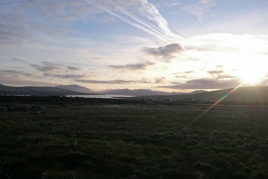 Skellig View Bluebell Rose & The Kerry Cliffs Portmagee Exterior foto